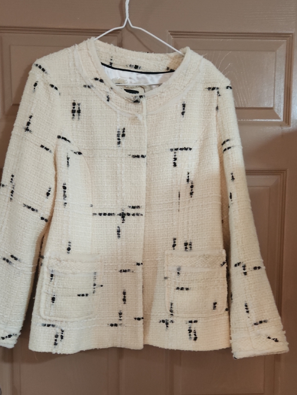 Serrani Italy  Cream Bouclé Tweed Jacket with Black & Gray Accents Sz 10